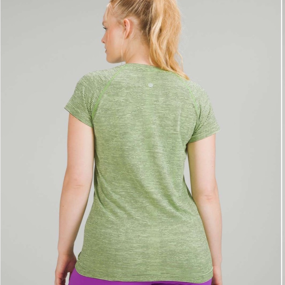 Lululemon Swiftly Tech Short Sleeve Shirt 2.0 - Picture 2 of 9